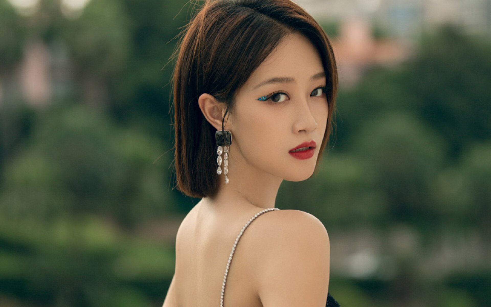 开云平台-掘金主力轮休替补阵容表现不俗，掘金队转会